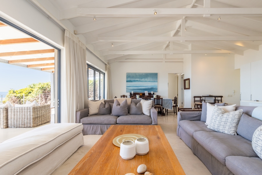 4 Bedroom Property for Sale in Plettenberg Bay Central Western Cape